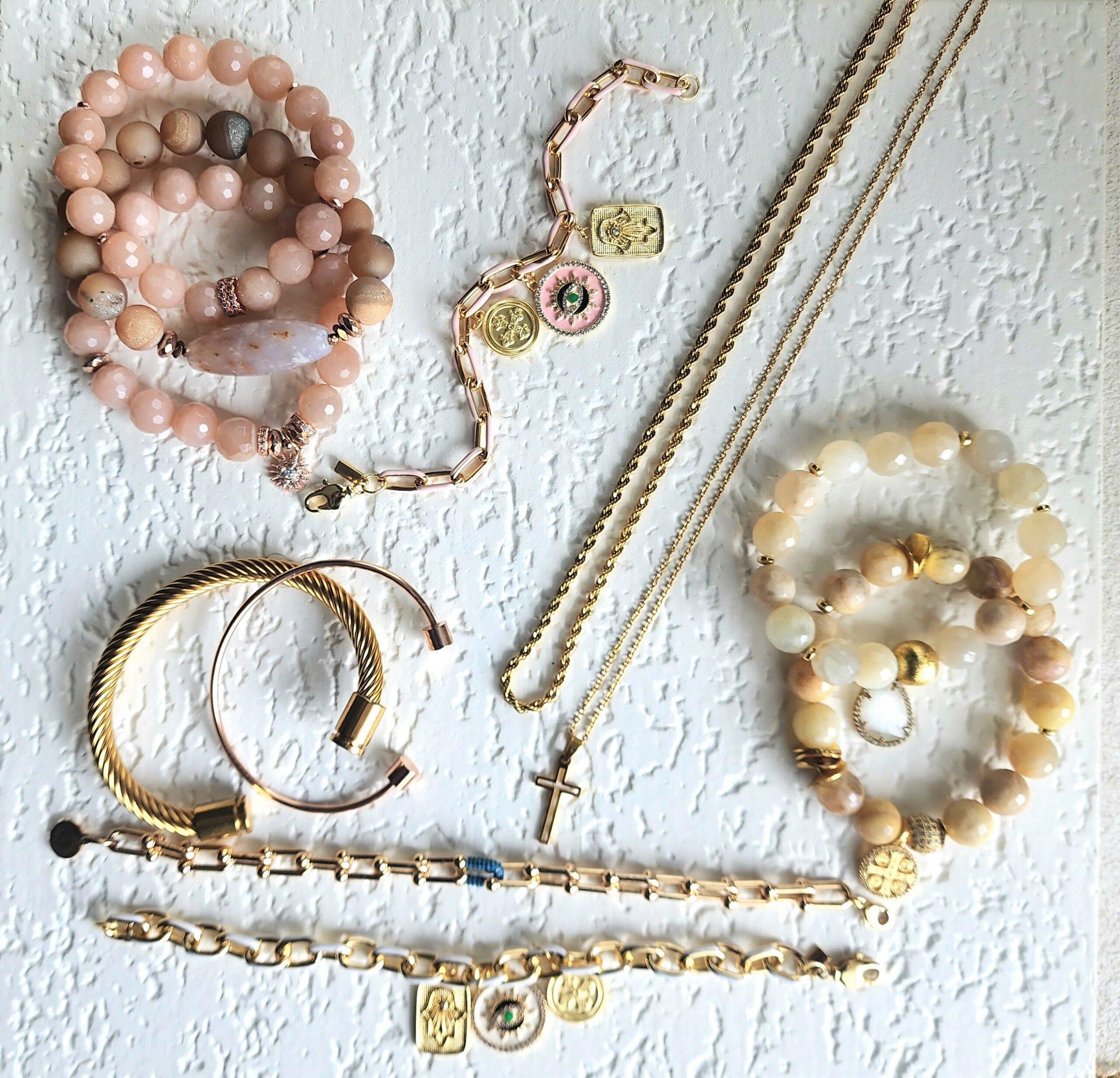 Love Mom chain necklaces